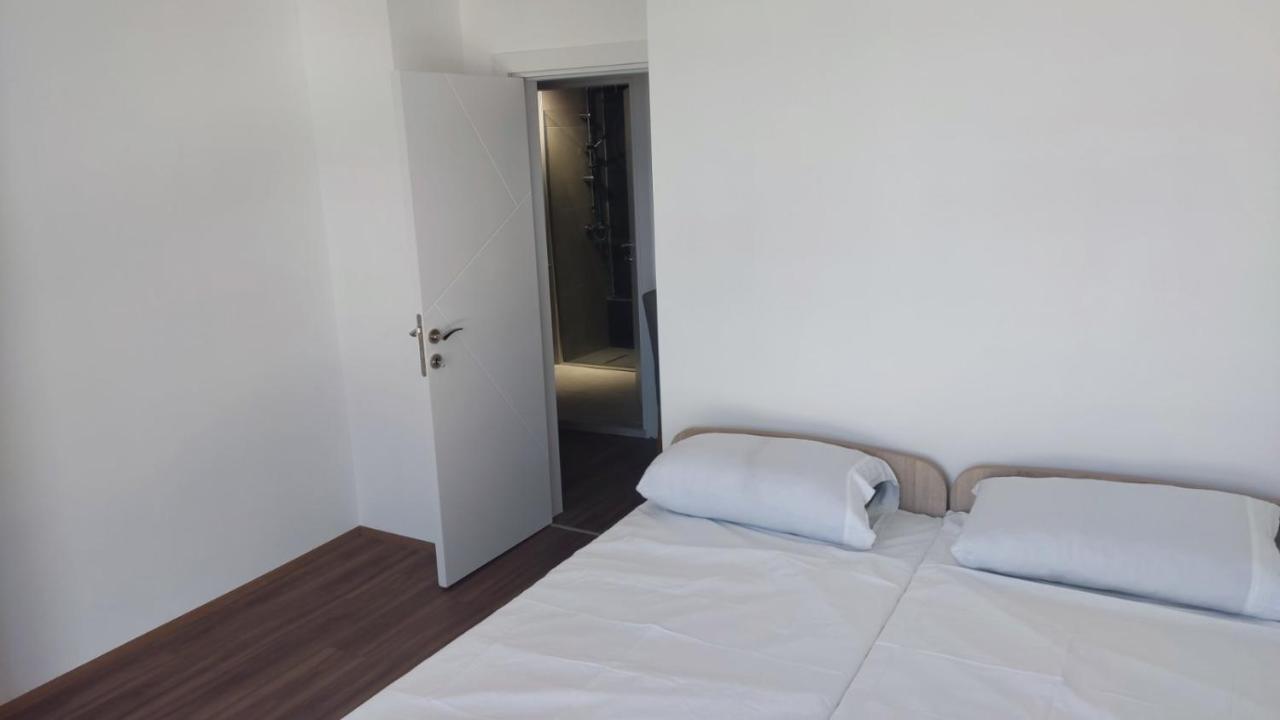 Sky View Luxury Center Skopje Apartments Kültér fotó